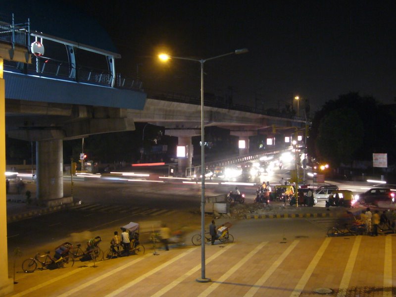 Travel - India - Delhi - Between Rajasthan and Varanasi - Metro and Ramakrishna Marg